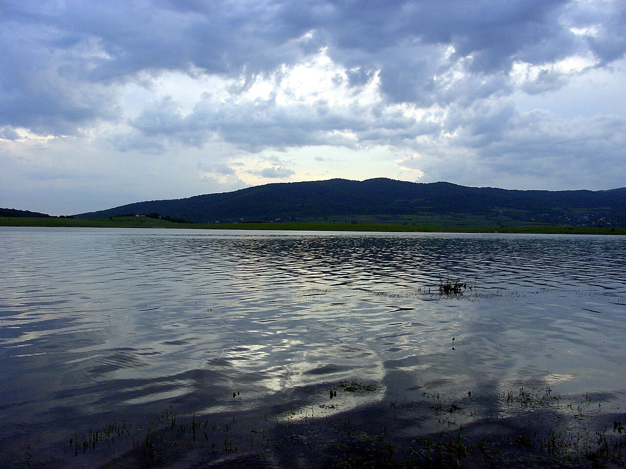 ბაზალეთის ტბა